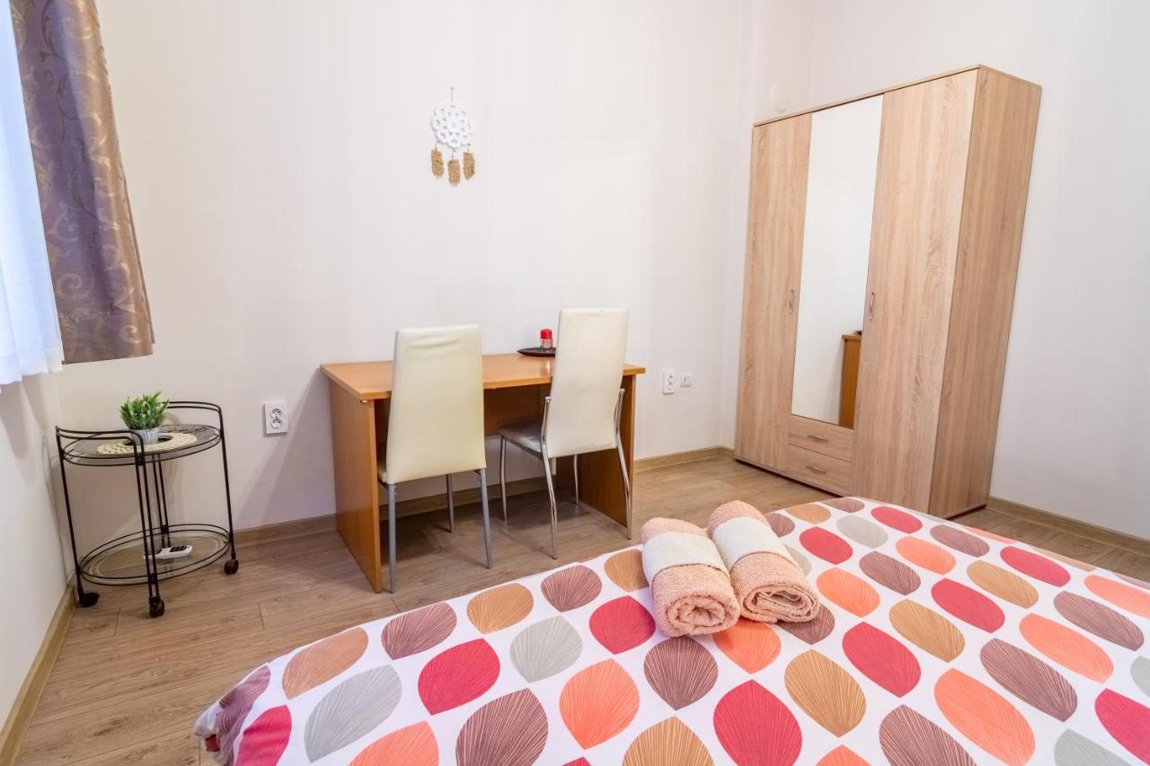 Madrid 2Bdr W Free Parking Near Metro, Serdika Mall صوفيا المظهر الخارجي الصورة